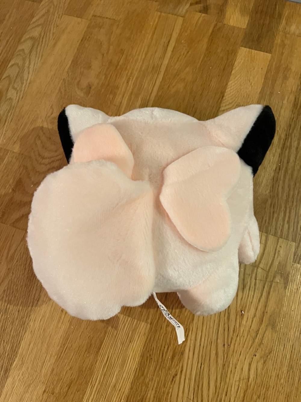 Clefairy - Picture 2 of 3